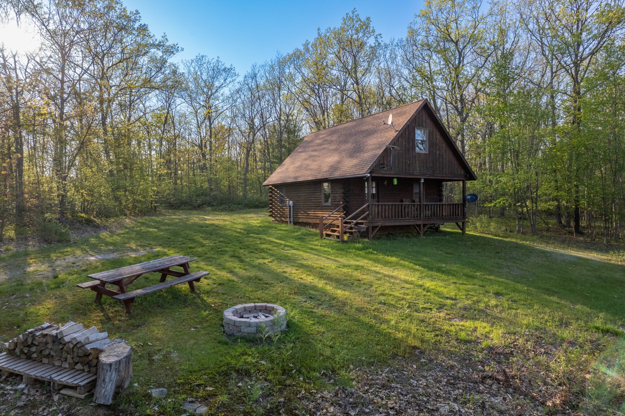 Mountaintop Cabin #4 exterior