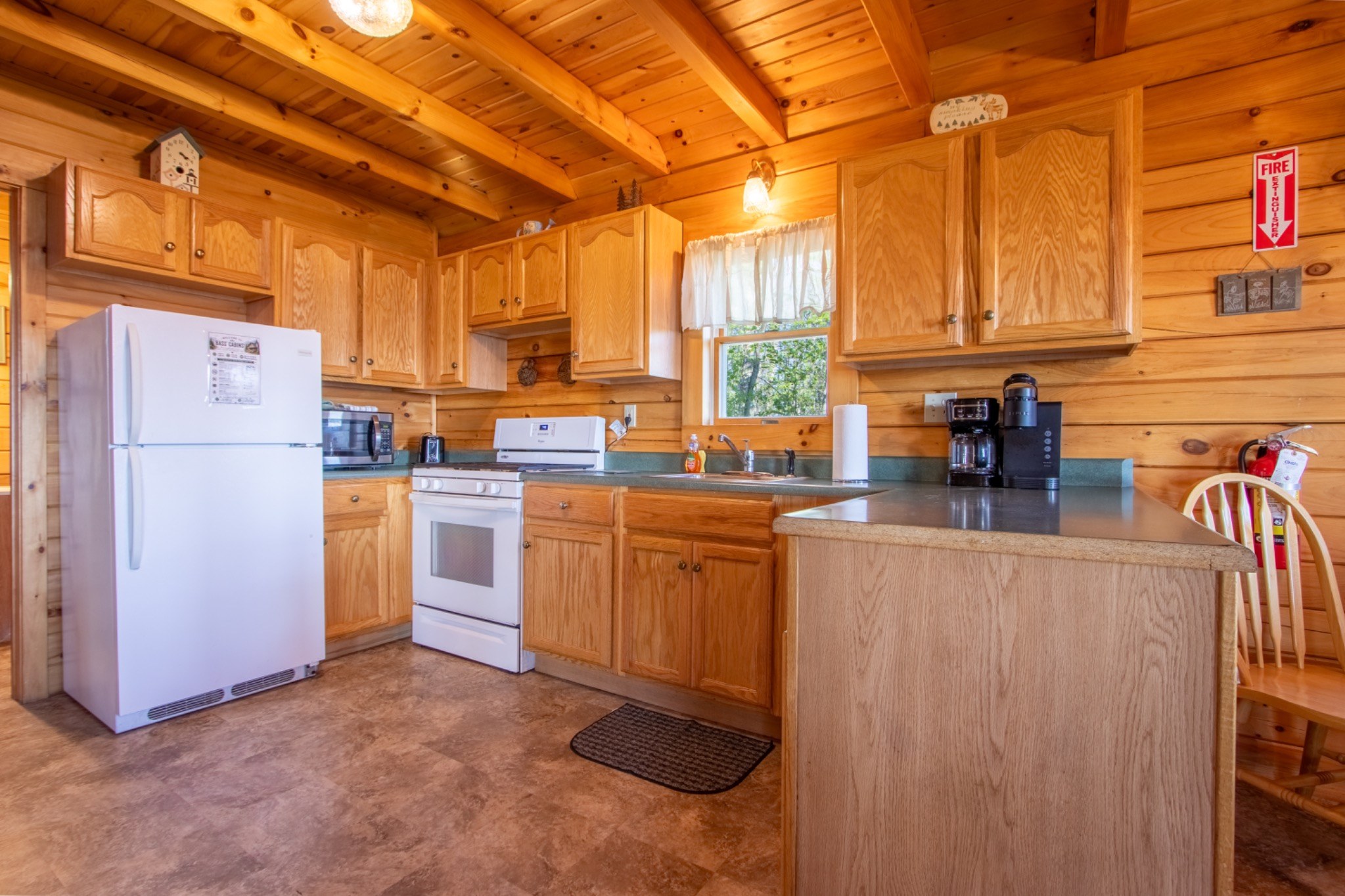 Mountaintop Cabin kitchen