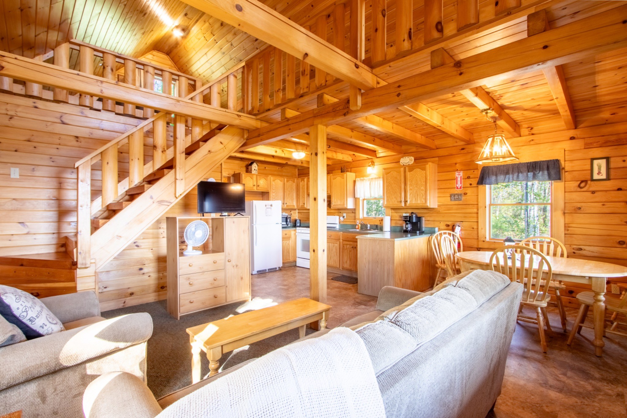 Mountaintop Cabin living room